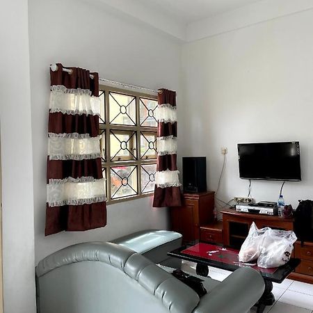 Villa Bukit Indah Berastagi Ngoại thất bức ảnh