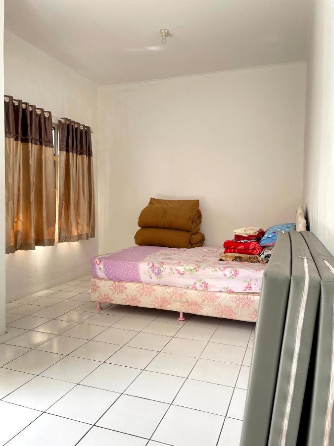Villa Bukit Indah Berastagi Ngoại thất bức ảnh