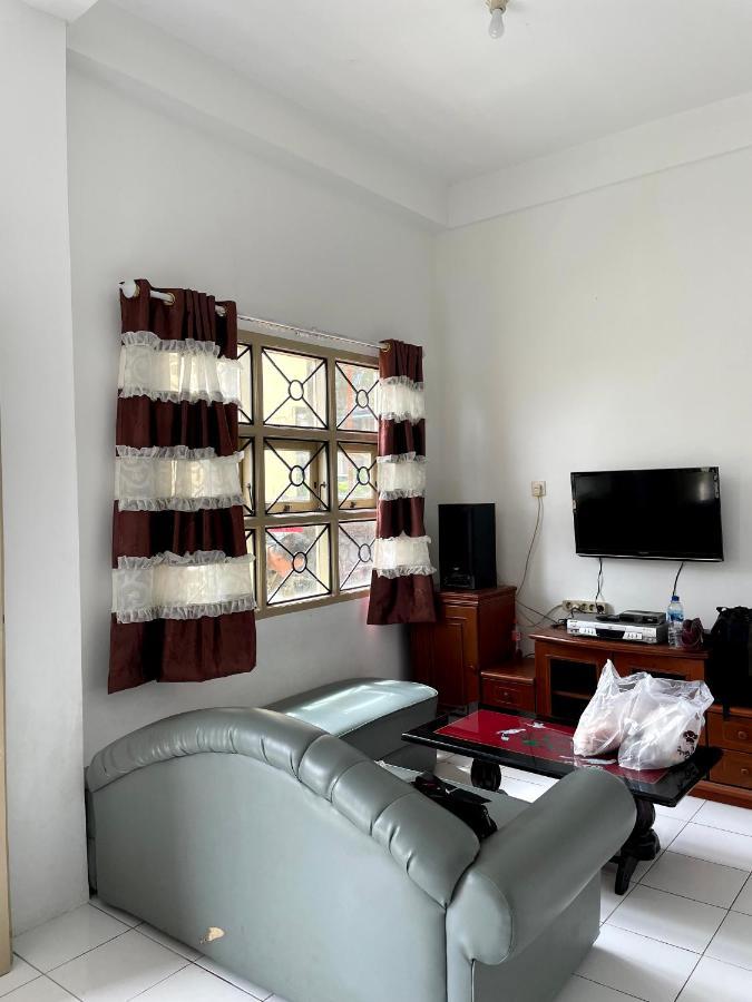 Villa Bukit Indah Berastagi Ngoại thất bức ảnh
